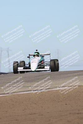 media/Oct-26-2025-CalClub SCCA (Sun) [[8ce1e69566]]/Group 3/Grapevine/